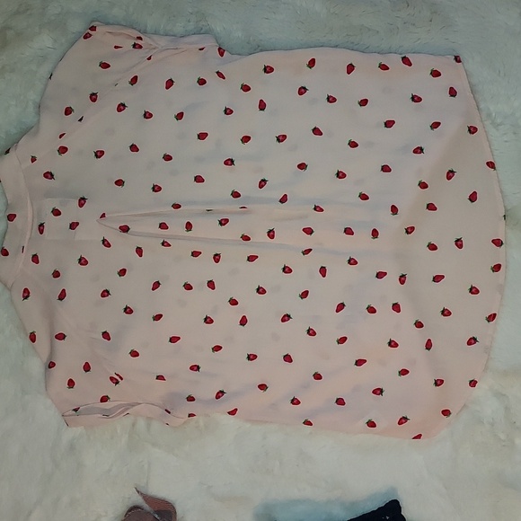 Rails Chase Strawberries 🍓 Button Down Blouse - S Anthropologie - Picture 2 of 7